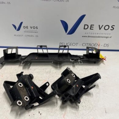 Peugeot 208 1.2 Vti 12V PureTech 100 Bumperframe achter 2020 9823208980-1649797980