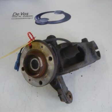 Citroen DS3  Achsschenkel links vorne 2011 364690