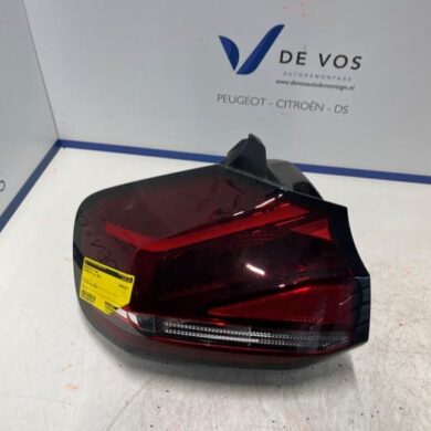 Citroen C4 1.2 PureTech 130 12V Achterlicht links 2023 9831100280