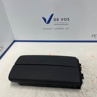 Peugeot 5008 1.2 12V Hybrid Armrest 2022 98306433BY