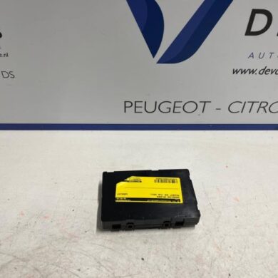 Peugeot 308 1.5 Blue HDi 130 16V Draadloze oplader 2021 9837716480