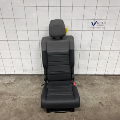 Citroen C5 Aircross 1.2 PureTech Hybrid 136 Rear seat 2022 9823462580