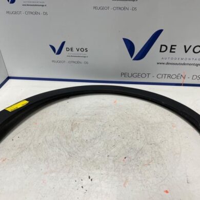 Opel Grandland X 1.2 Turbo 12V Spatbord Lijst 2018 YP000310XT