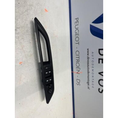 Peugeot 5008 1.2 12V Hybrid Combischakelaar ramen 2022 98423402ZD