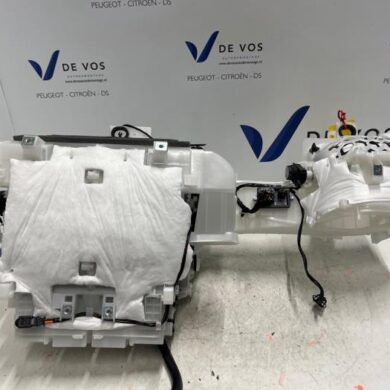 Opel Grandland X 1.2 Turbo 12V Heizgehäuse 2023 9822121180