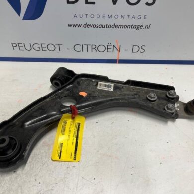 Citroen C5 Aircross 1.2 PureTech Hybrid 136 Front wishbone, right 2022 9816865480-9846329080