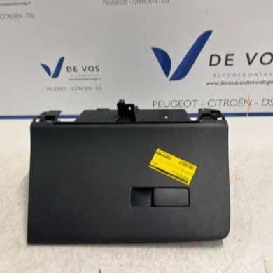 Peugeot 308 1.5 Blue HDi 130 16V Dashboardkastje 2021 98377979ZD-98379672ZD