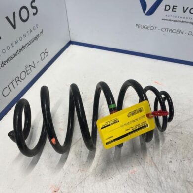 Peugeot Expert 1.5 BlueHDi 120 Schroefveer achter 2023 9824932080