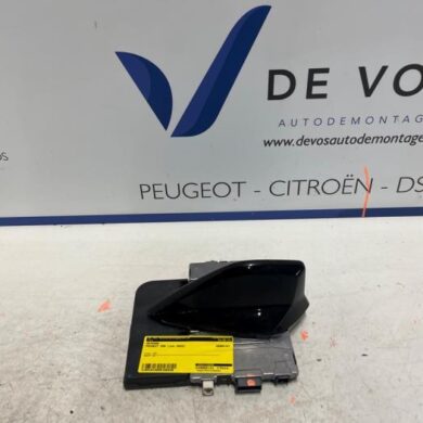 Peugeot 308 1.2 PureTech Hybrid 136 Antenna 2022 1688719980-1692060080-9851400980
