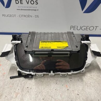 Peugeot 308 1.2 PureTech Hybrid 136 Kilometerteller KM 2022 9835755980