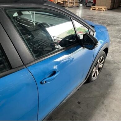 Citroen C3 1.2 Vti 12V PureTech Tür 4-türig rechts vorne 2017 9812251680