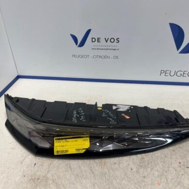 DS Automobiles DS7 Crossback 1.6 16V PureTech 225 Taillight, left 2022 9841320480