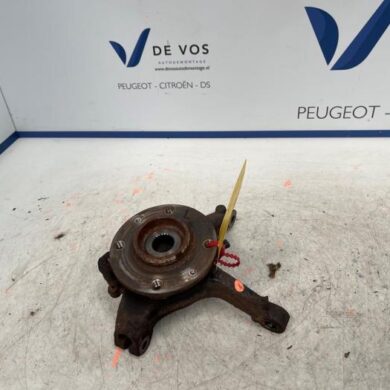 Peugeot 208 e-208 50 kWh Fusee links-voor 2021 9826878080