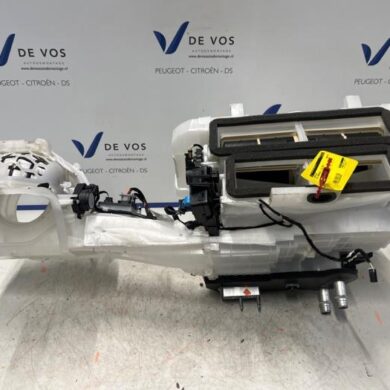 Opel Grandland X 1.2 Turbo 12V Hybrid Heizgehäuse 2023 9822121180