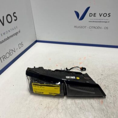 Peugeot 308 1.5 Blue HDi 130 16V Achterlicht links 2021 9835300480