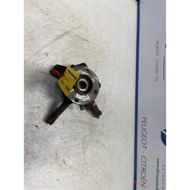 Peugeot 208 1.2 Vti 12V PureTech 100 Fusee links-voor 2020 9826878080