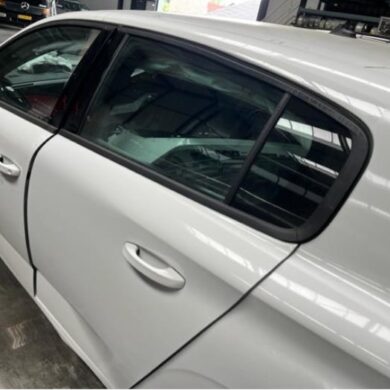 Peugeot 308 1.5 Blue HDi 130 16V Portier 4Deurs links-achter 2022 9837983080