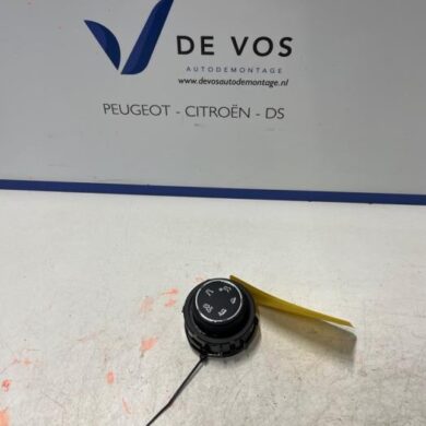 Citroen C3 Aircross 1.2 e-THP PureTech 110 ESP switch 2024 96784282ZD