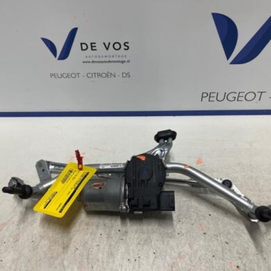 Citroen C3 Aircross 1.2 e-THP PureTech 110 Scheibenwischermotor vorne 2024 YQ00140880