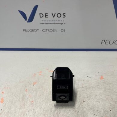 DS Automobiles DS7 Crossback 1.6 16V PureTech 225 Clock 2022 9832833980