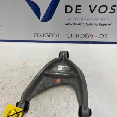 DS Automobiles DS7 Crossback 1.6 16V PureTech 225 Rear wishbone, left 2022 9816229180