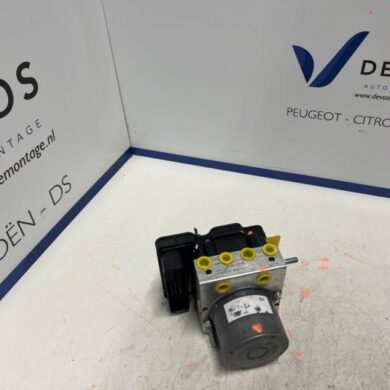 DS Automobiles DS7 Crossback 1.6 16V PureTech 225 ABS pump 5GG 2022