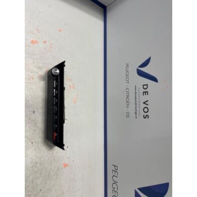 Peugeot 308 1.2 PureTech Hybrid 136 Kachel Bedieningspaneel 2022 98350200ZD