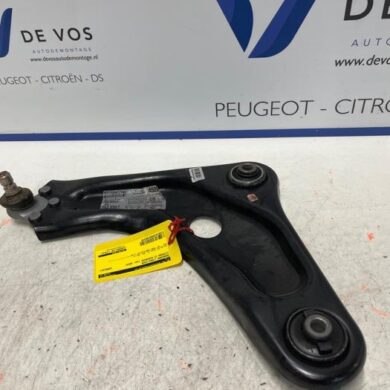 Citroen C3 Aircross 1.2 e-THP PureTech 110 Draagarm links-voor 2024 9819417980