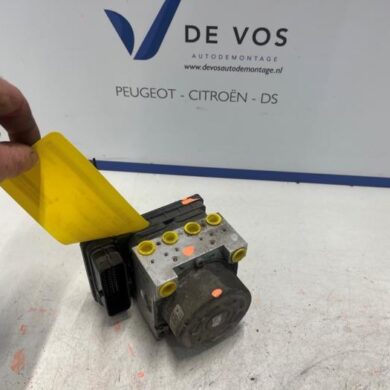 Citroen C4 Cactus 1.2 PureTech 82 12V ABS Pomp HMZ 2015 1612542280-1611365380-1680935280