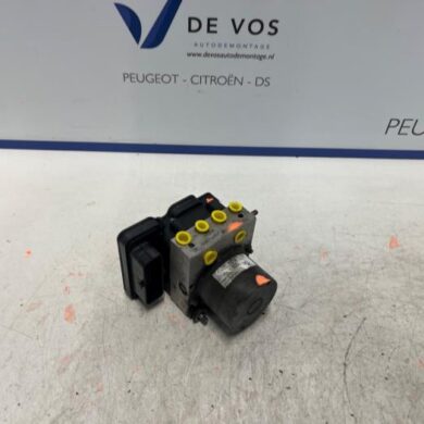 Opel Crossland X 1.2 Turbo 12V ABS Pomp HN05 2020 39176064-1631852380-9834565080-1684413080