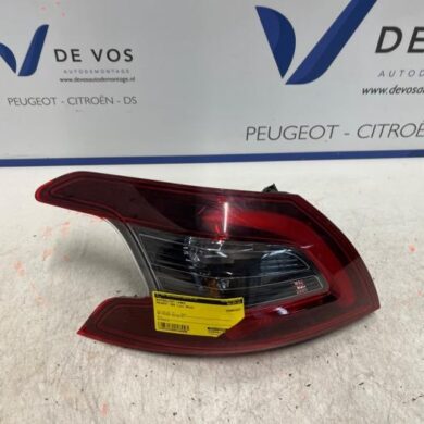 Peugeot 308 1.2 12V e-THP PureTech 110 Taillight, left 2018 9823728680