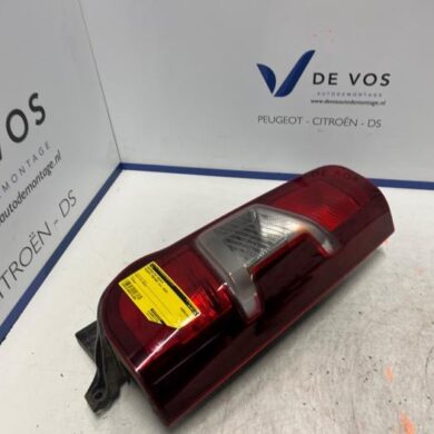 Peugeot Partner 1.2 PureTech 110 Taillight, right 2020 9820554880