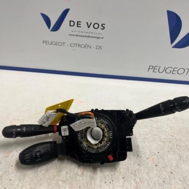 Peugeot 208 1.2 Vti 12V PureTech 82 Steering column stalk 2016 98081771ZD