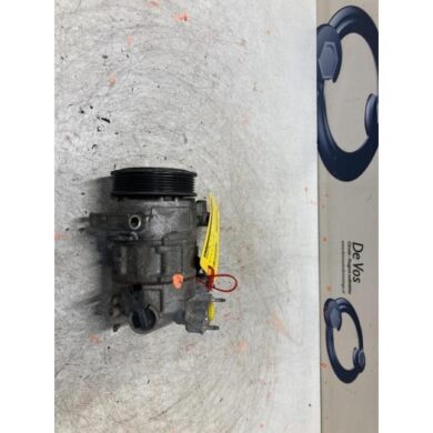 Peugeot 208  Air conditioning pump HNZ 2015 9675655880