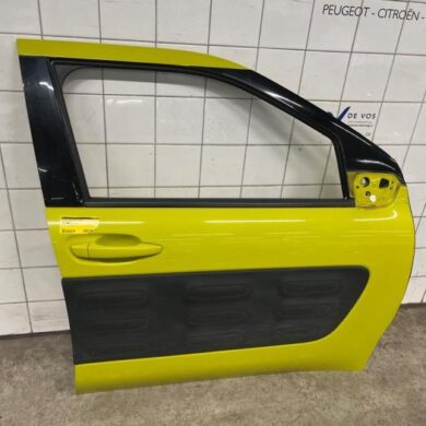 Citroen C4 Cactus 1.2 PureTech 82 12V Front door 4-door, right 2015 9801012880