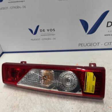 Peugeot Expert 2.0 HDiF 16V 130 Achterlicht links 2012 6350AH