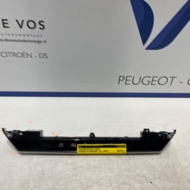 Citroen C5 Aircross 2.0 Blue HDI 180 Radio control panel 2020 98197167XU