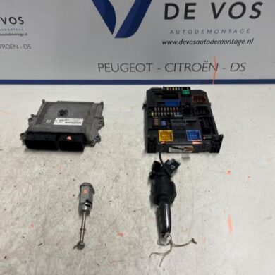 Opel Combo 1.2 110 Computer Motormanagement HNP 2020 1634843080-9834609880-1677652180