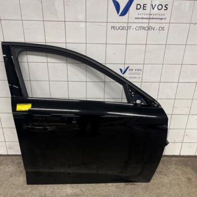 Peugeot 308 1.2 12V PureTech 130 Tür 4-türig rechts vorne 2021 9837981680