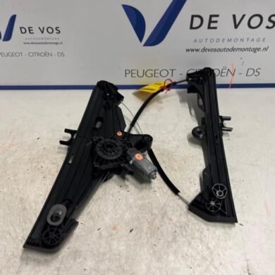 Opel Astra 1.5 Turbo D 16V Ruitmechaniek 4Deurs rechts-voor 2021 9830815180