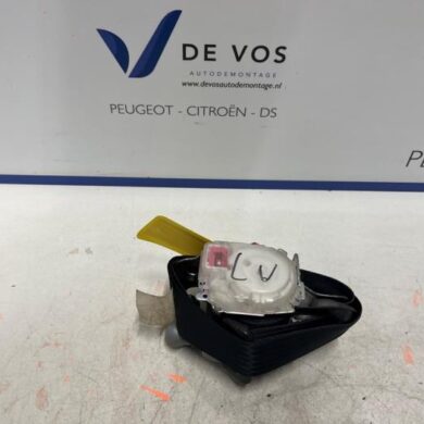 Peugeot 107 1.0 12V Seatbelt tensioner, left 2010 8974LL