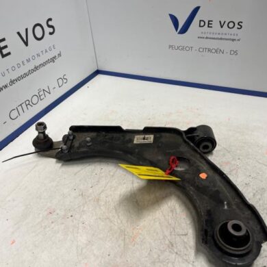 Peugeot 3008 1.2 12V PureTech Hybrid 48V Front wishbone, left 2022 9816865580-9846329580