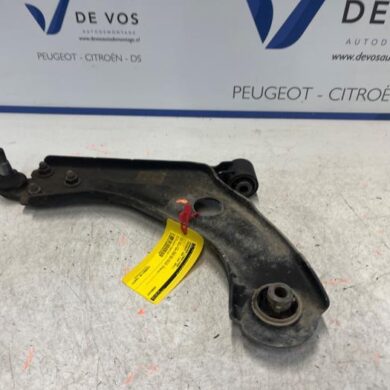 Peugeot 308 1.2 12V e-THP PureTech 130 Draagarm links-voor 2017