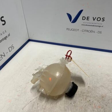Peugeot 308 1.5 Blue HDi 130 16V Expansion vessel 2021 9678126080