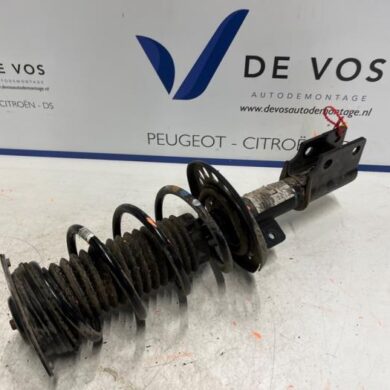 Peugeot 308 1.2 12V PureTech 130 Schokdemperpoot links-voor 2021 9844509280