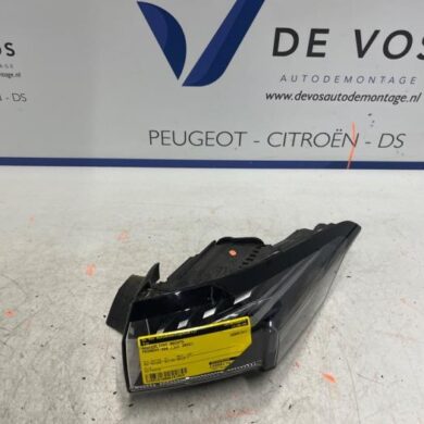 Peugeot 308 1.2 PureTech Hybrid 136 Achterlicht rechts 2022 9835299380