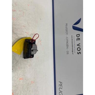 Peugeot 308 1.2 PureTech Hybrid 136 Schaltung 2022 98440959ZD 20F9D5