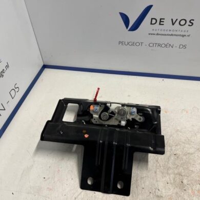 Peugeot 408 1.2 Hybrid 136 Slotmechaniek Motorkap 2022 9822710780-9833929780