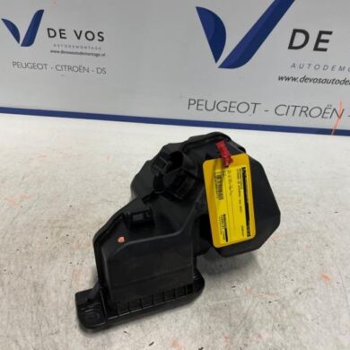 Citroen C5 Aircross 1.2 PureTech Hybrid 136 Resonance housing 2022 9837956480