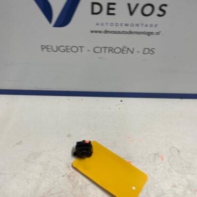 Peugeot 408 1.2 Hybrid 136 Reversing camera 2022 9847393780